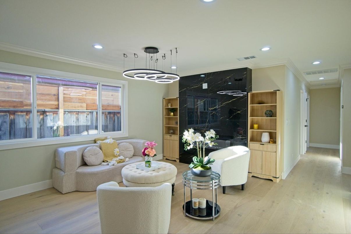 Interior, Living room, Marble Walls, Pendant Lights, Recessed Lighting, Wood Texture Flooring