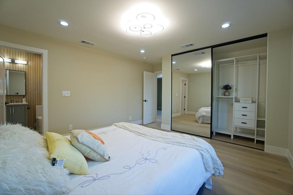 Bedroom, Interior, Recessed Lighting, Wood Texture Flooring