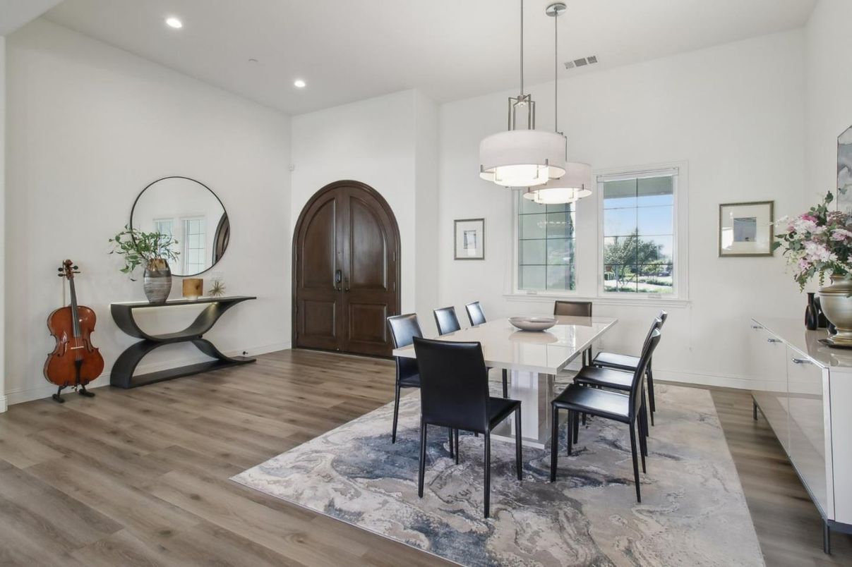 Dining room, Interior, Pendant Lights, Recessed Lighting, Wood Texture Flooring