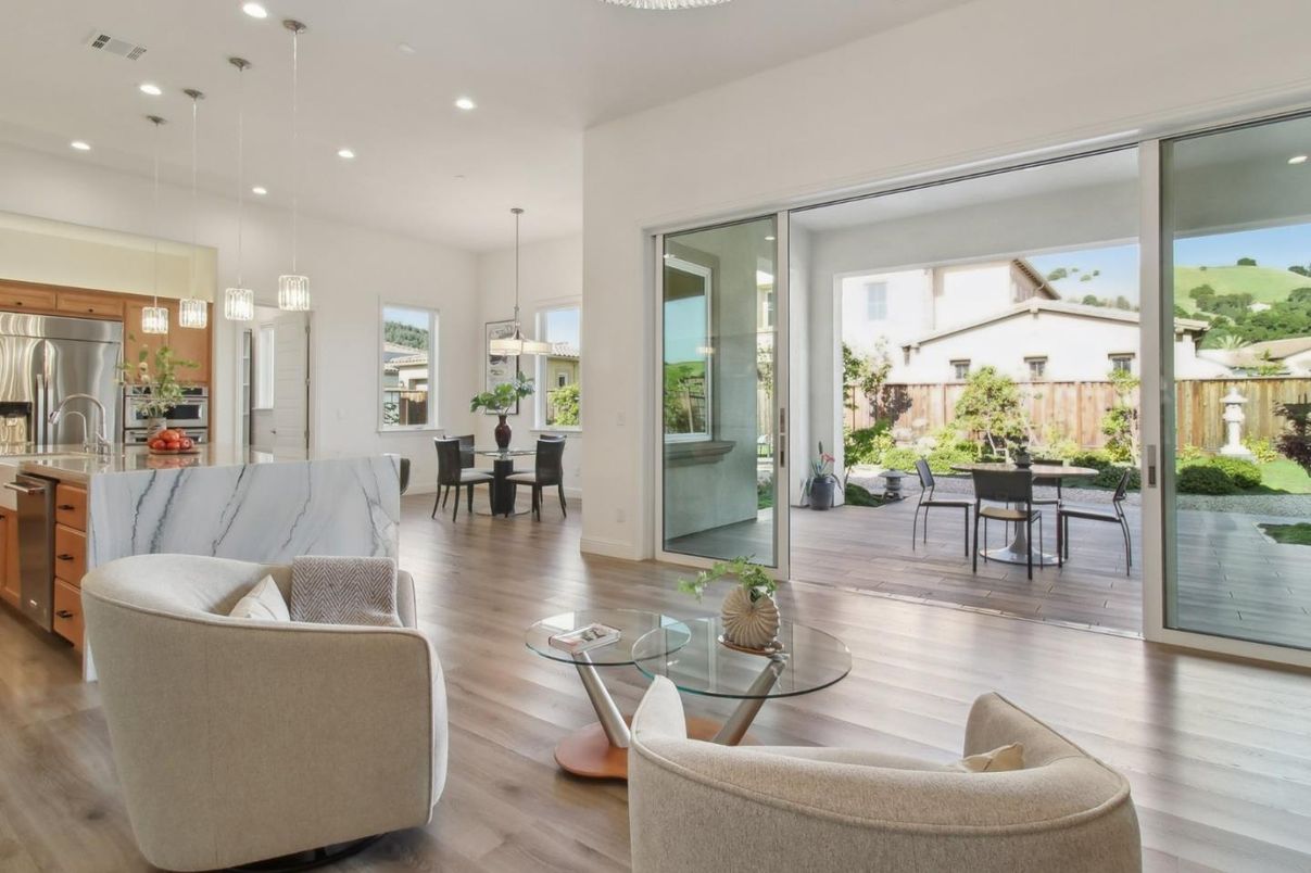 Dining room, Interior, Kitchen, Living room, Pendant Lights, Recessed Lighting, Stainless Steel Appliances, Wood Texture Flooring