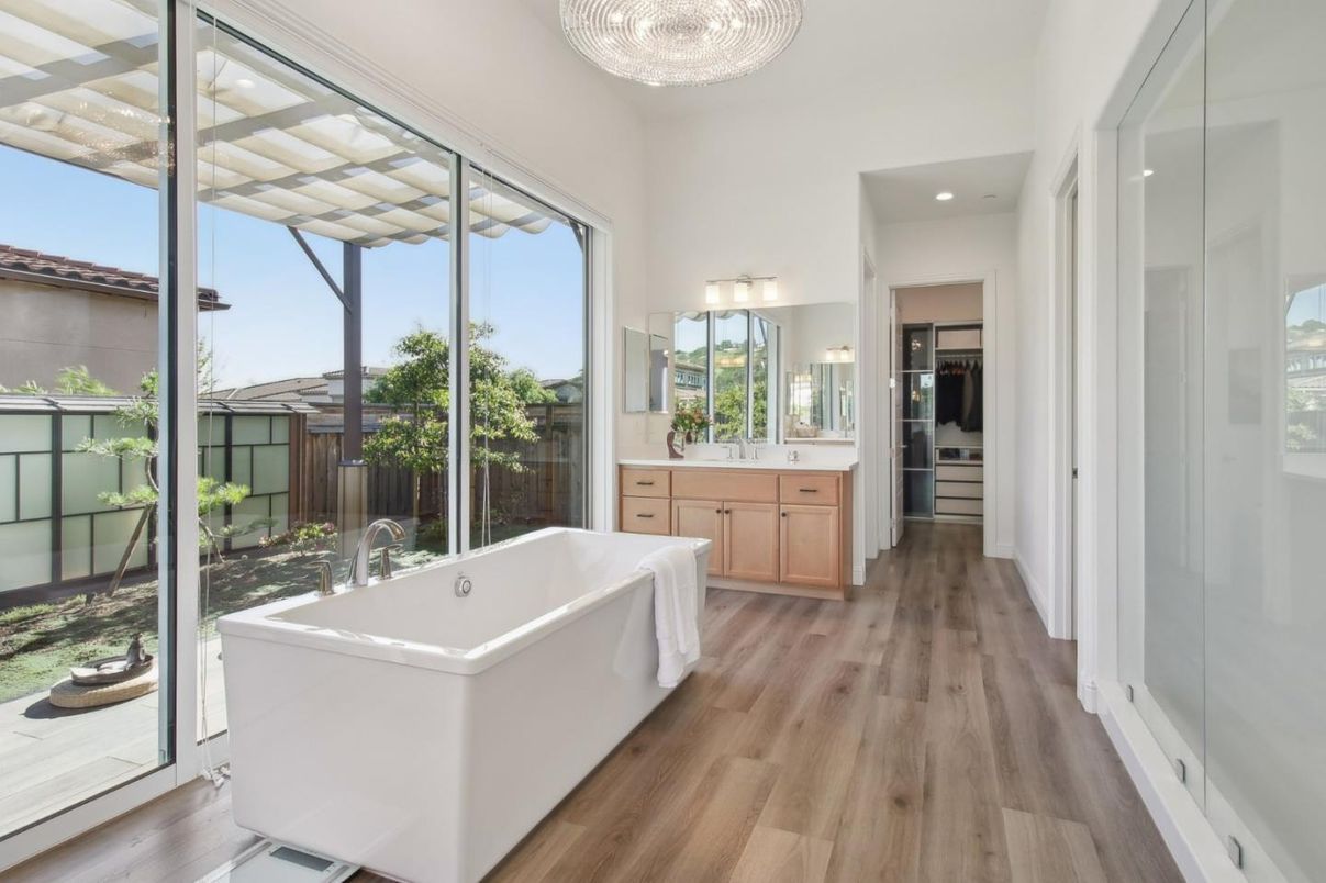 Bathroom, Free Standing Baths, Interior, Recessed Lighting, Wood Texture Flooring