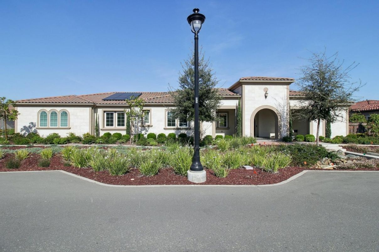 Exterior, Facade, Solar Panels, Mediterranean