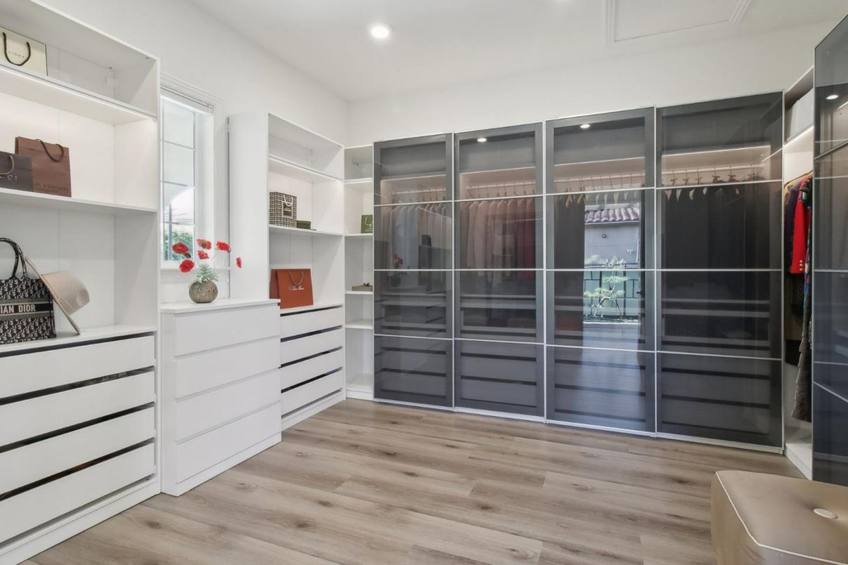 Interior, Recessed Lighting, Walk-in Closets, Wood Texture Flooring