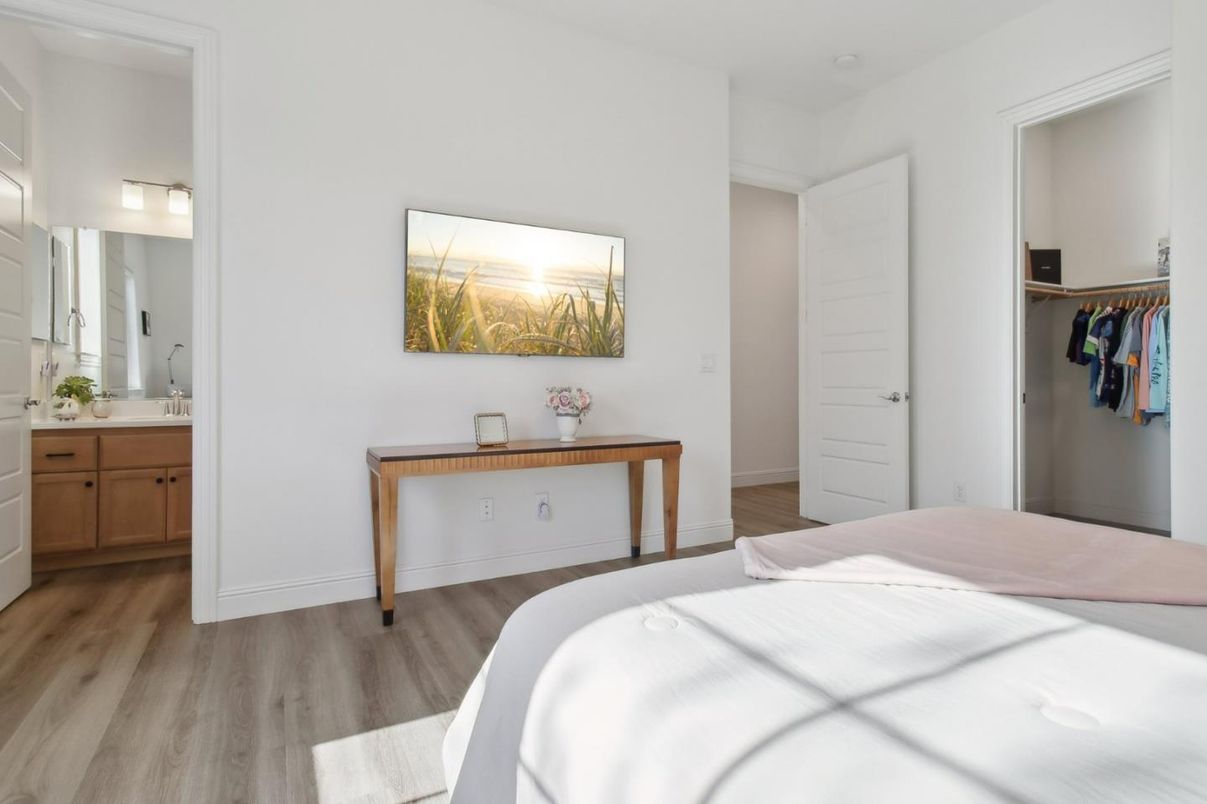 Bedroom, Interior, Wood Texture Flooring