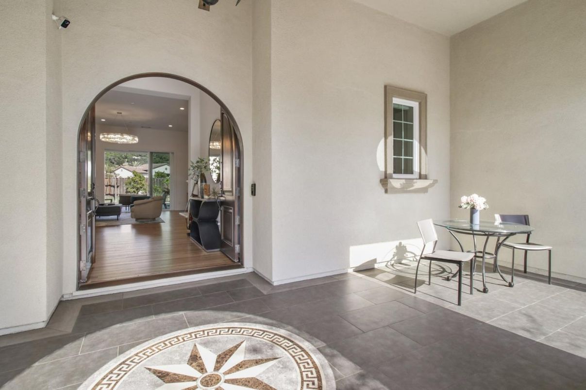 Dining room, Interior, Pendant Lights, Recessed Lighting, Wood Texture Flooring