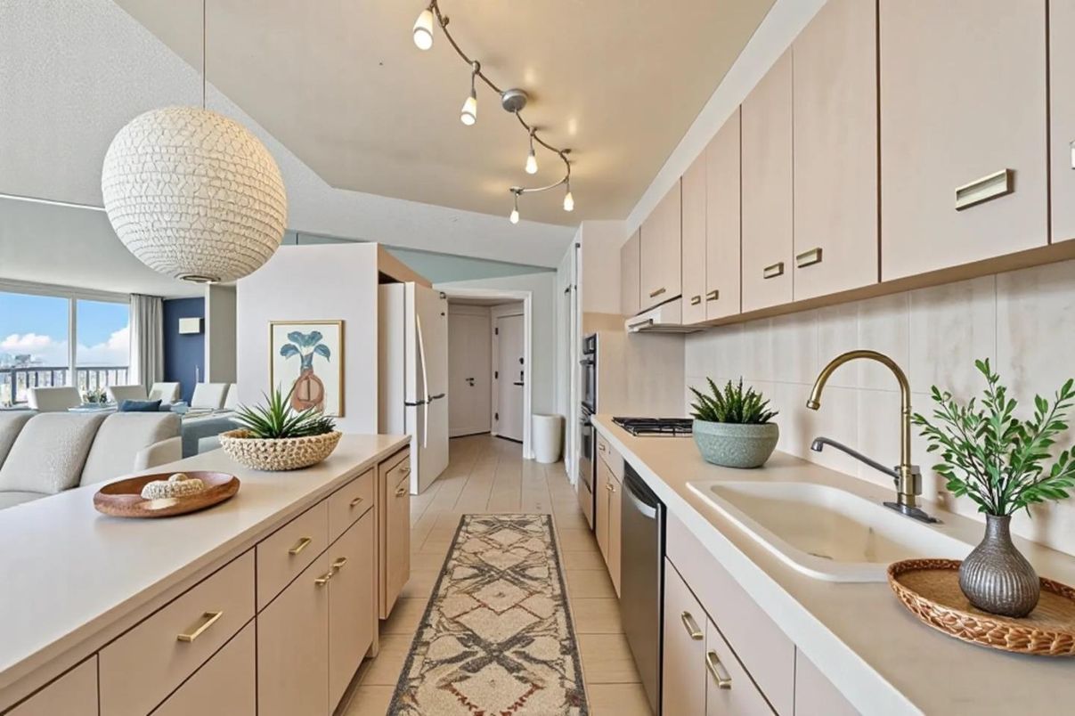 Interior, Kitchen, Pendant Lights