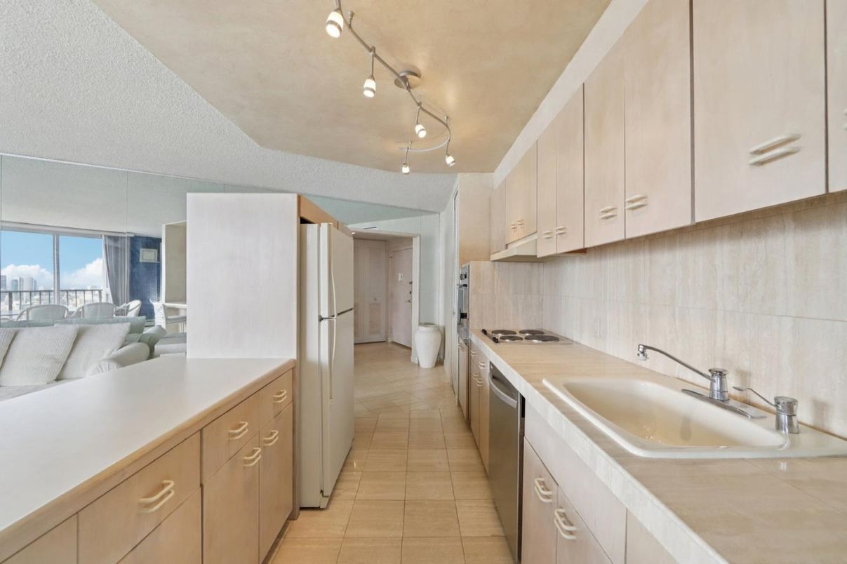 Interior, Kitchen, Tile Countertops