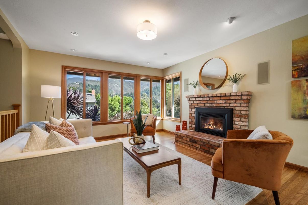 Fireplace, Interior, Living room, Recessed Lighting, Wood Texture Flooring
