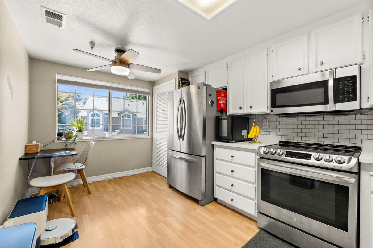Interior, Kitchen, Stainless Steel Appliances, Wood Texture Flooring