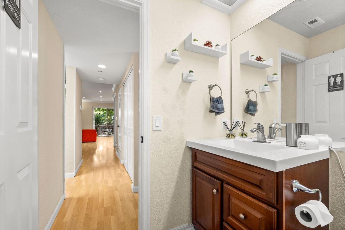 Bathroom, Interior, Recessed Lighting, Wood Texture Flooring