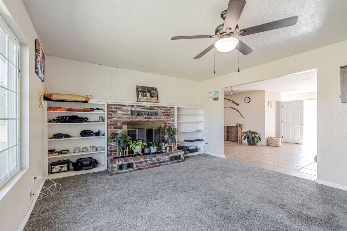 Empty room, Fireplace, Interior