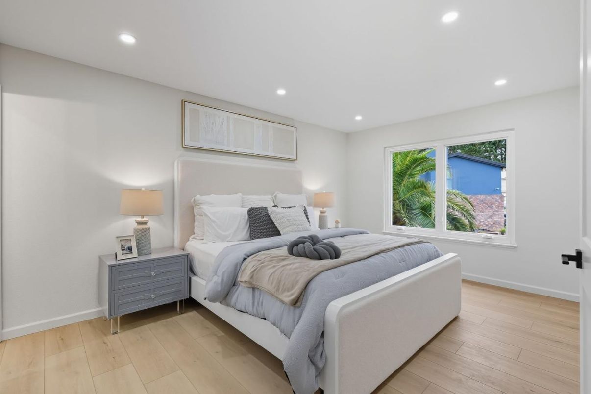 Bedroom, Interior, Recessed Lighting, Wood Texture Flooring
