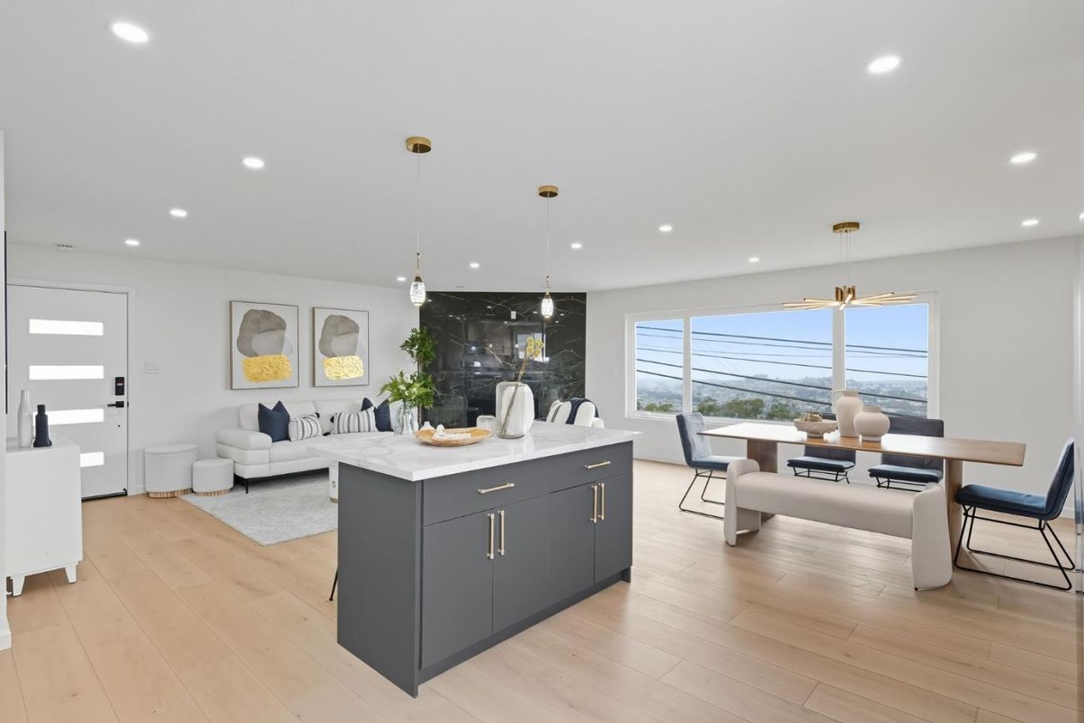 Dining room, Interior, Living room, Pendant Lights, Recessed Lighting, Wood Texture Flooring