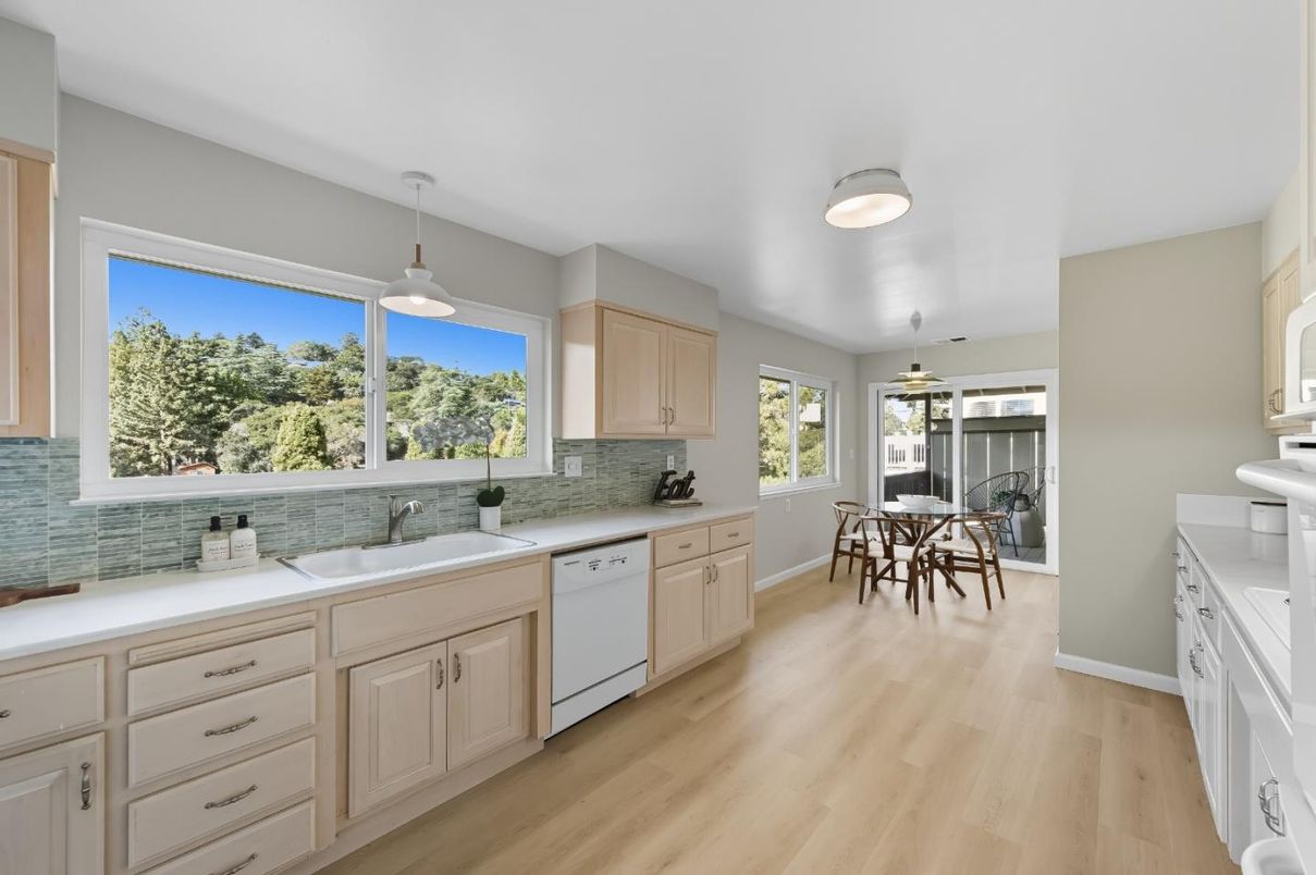 Dining room, Interior, Kitchen, Pendant Lights, Wood Texture Flooring