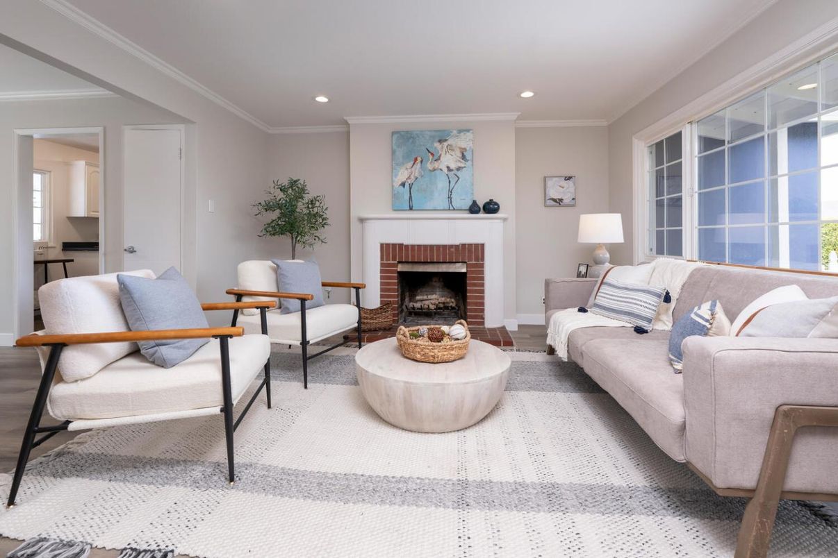 Fireplace, Interior, Living room, Recessed Lighting