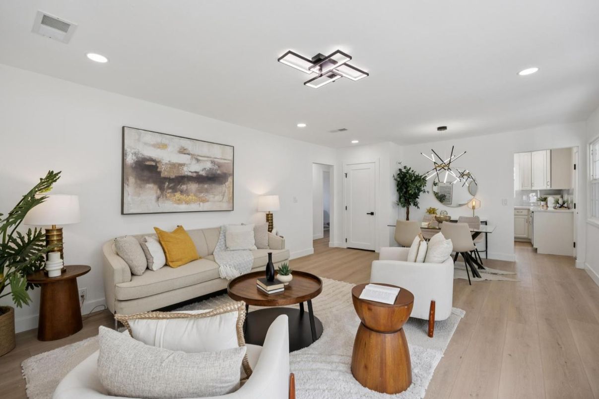 Dining room, Interior, Kitchen, Living room, Pendant Lights, Recessed Lighting, Wood Texture Flooring
