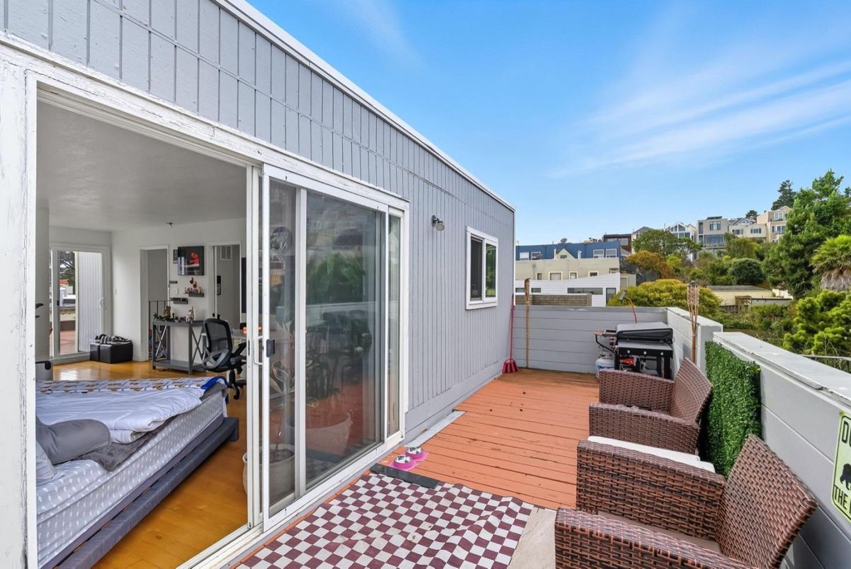 Exterior, Wood Texture Flooring