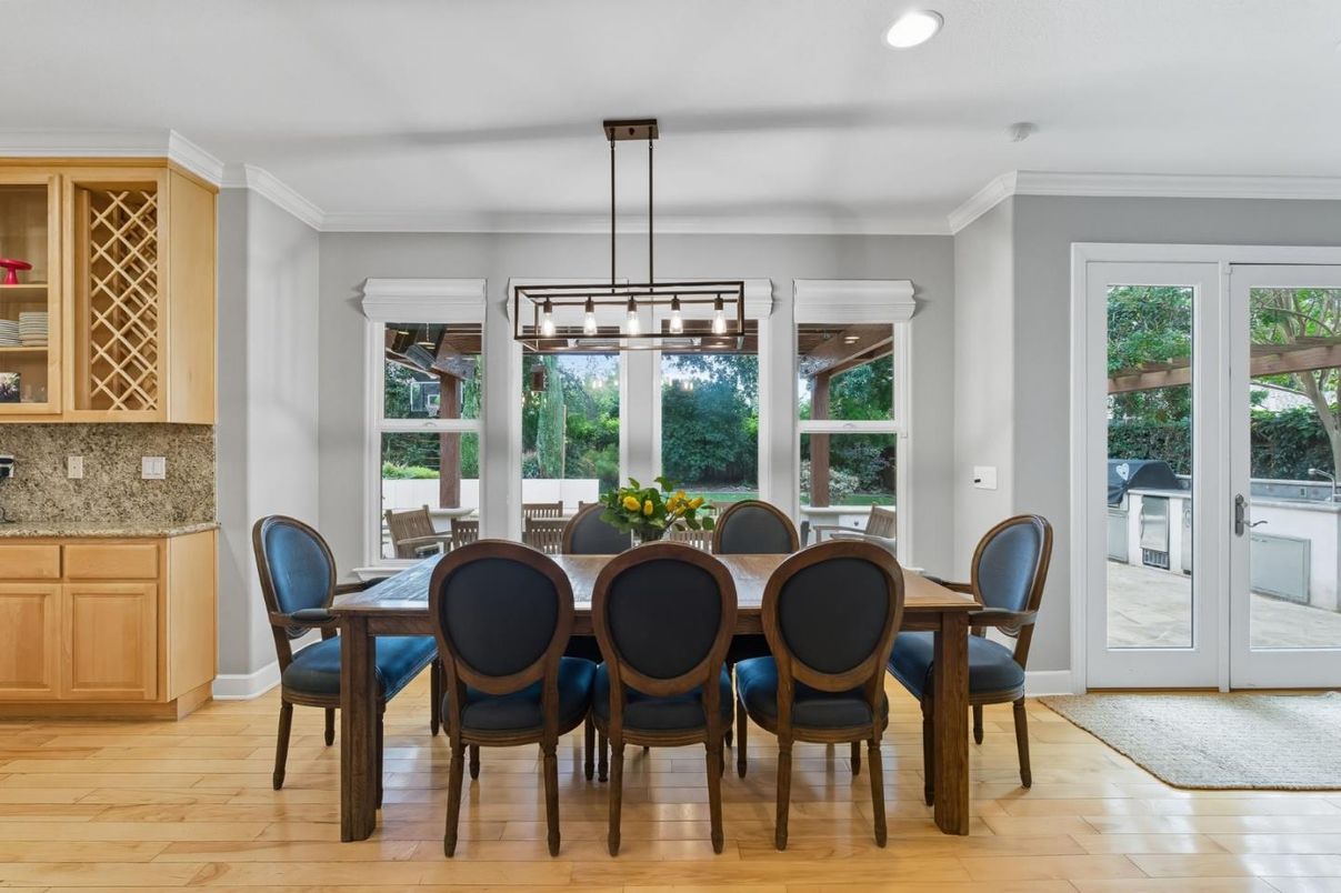 Dining room, Interior, Pendant Lights, Recessed Lighting, Wood Texture Flooring
