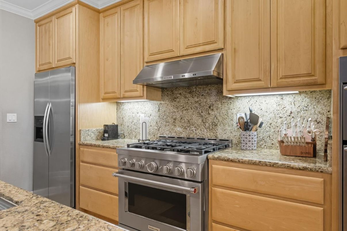Interior, Kitchen, Stainless Steel Appliances