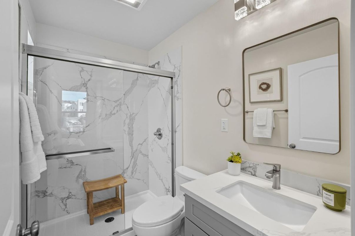 Bathroom, Interior, Marble Walls
