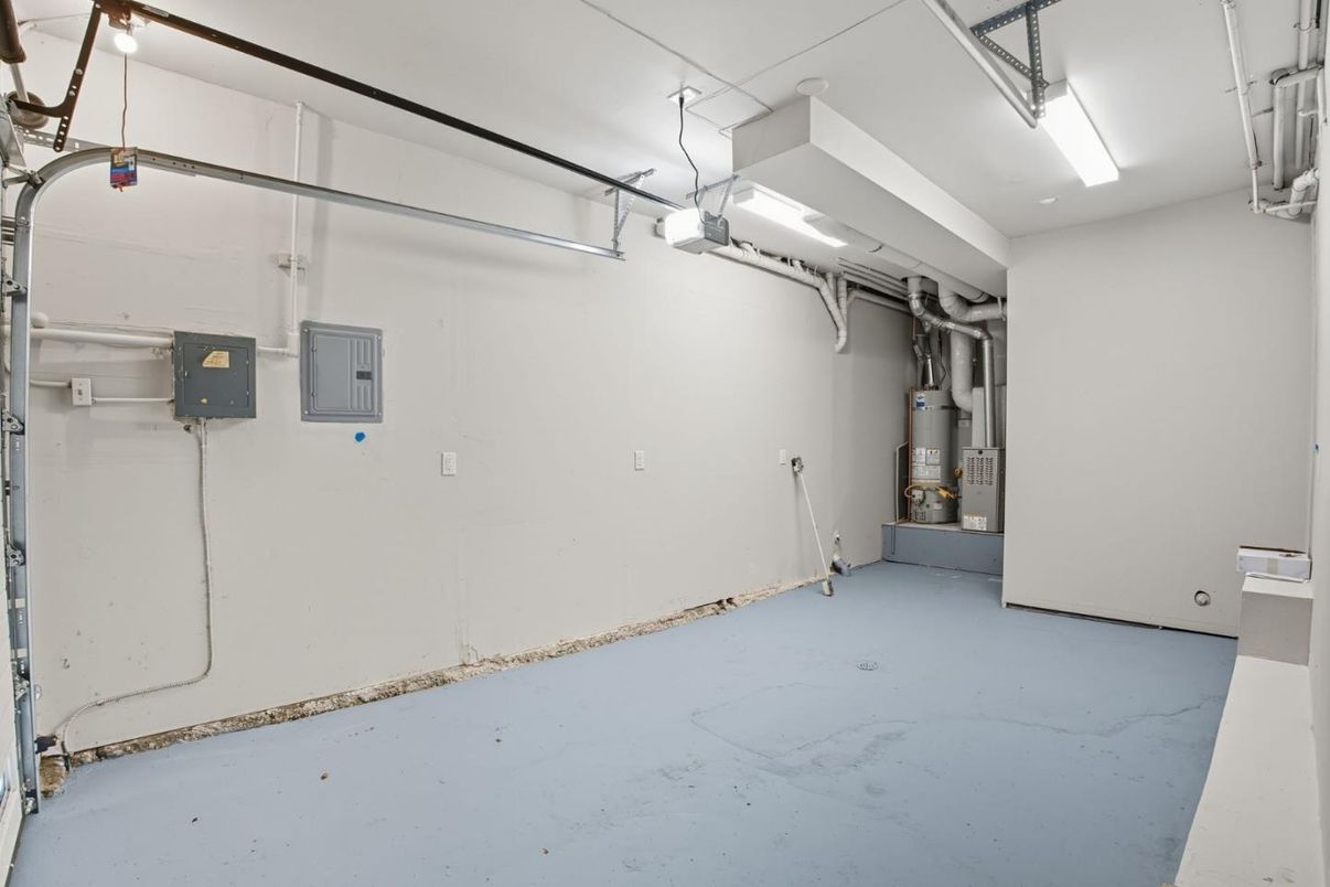 Garage, Interior