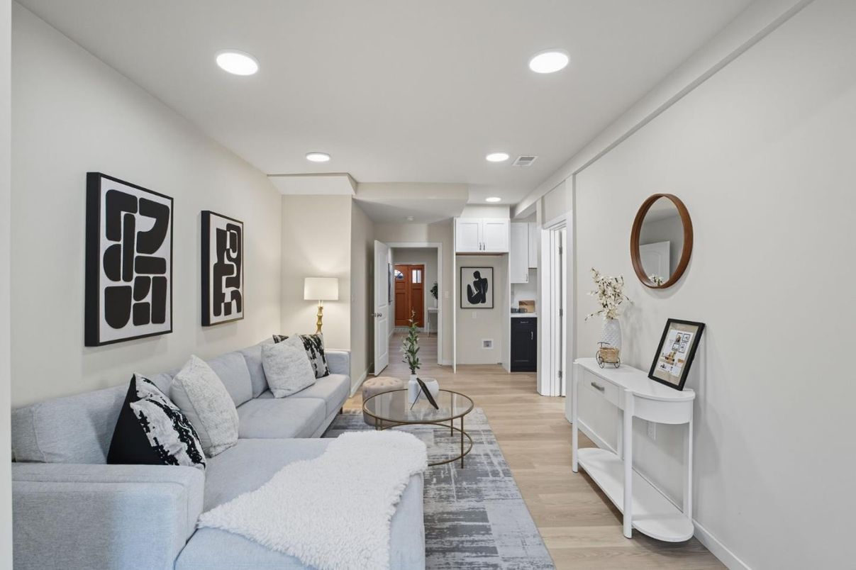 Interior, Kitchen, Living room, Recessed Lighting, Wood Texture Flooring