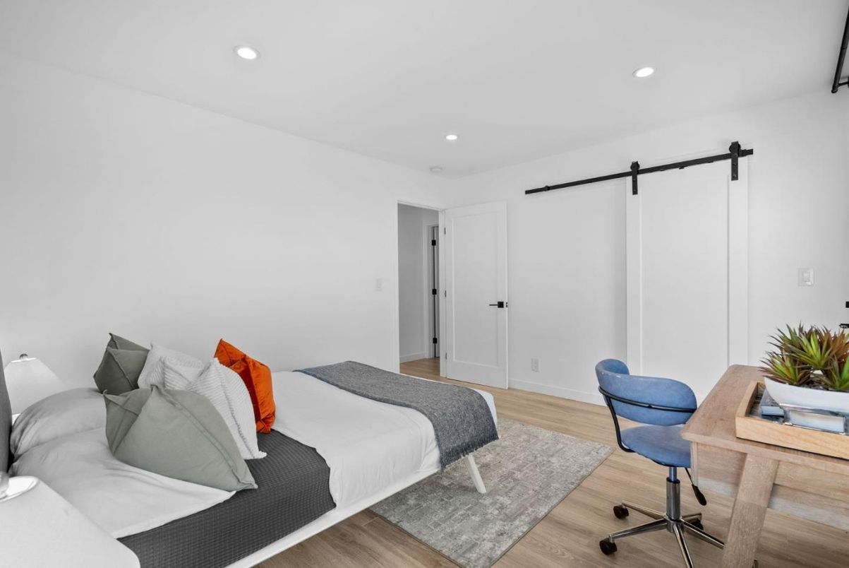 Bedroom, Home Office, Interior, Recessed Lighting, Wood Texture Flooring