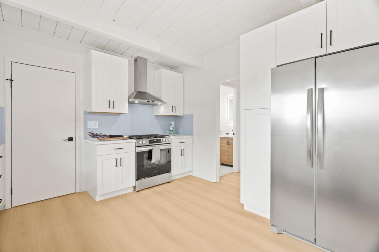 Interior, Kitchen, Stainless Steel Appliances, Wood Texture Flooring