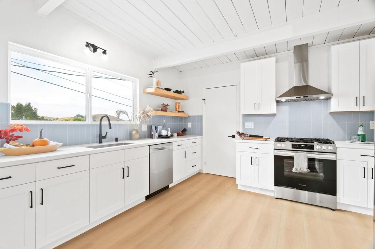 Interior, Kitchen, Stainless Steel Appliances, Wood Texture Flooring