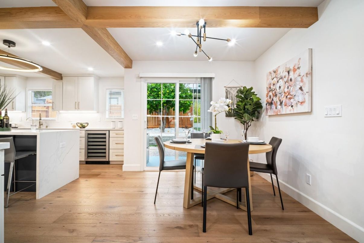 Dining room, Interior, Kitchen, Pendant Lights, Recessed Lighting, Wooden Beams, Wood Texture Flooring