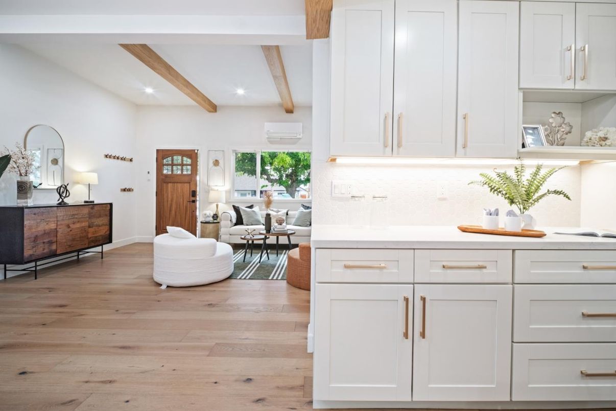 Interior, Living room, Recessed Lighting, Wooden Beams, Wood Texture Flooring