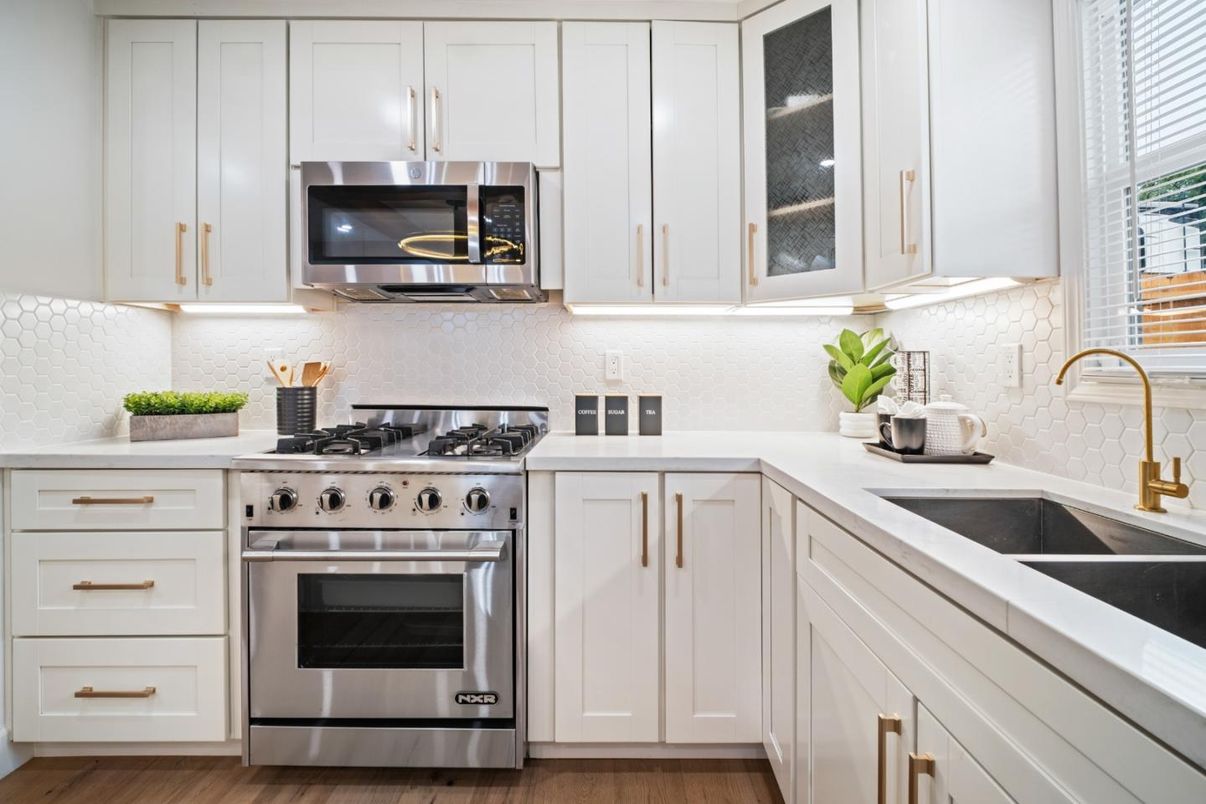 Interior, Kitchen, Stainless Steel Appliances, Wood Texture Flooring