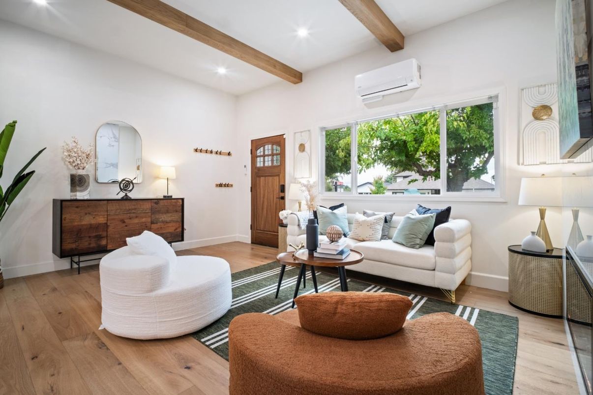 Interior, Living room, Recessed Lighting, Wooden Beams, Wood Texture Flooring