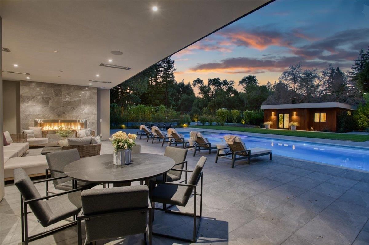 Exterior, Fireplace, Pool