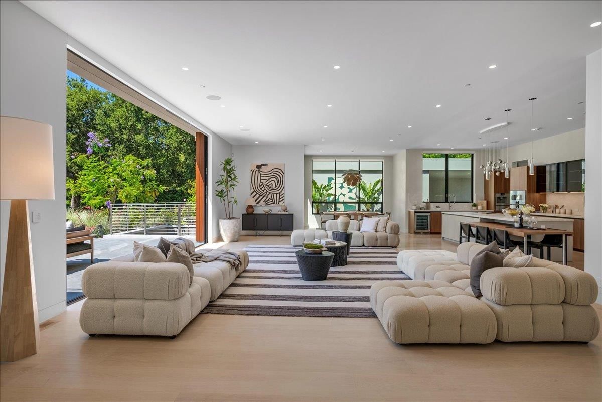 Dining room, Interior, Kitchen, Living room, Pendant Lights, Recessed Lighting, Wood Texture Flooring
