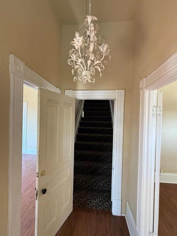 Chandelier, Interior, Wood Texture Flooring
