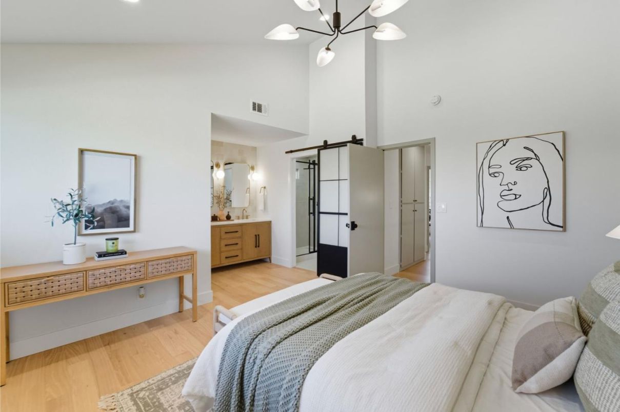Bedroom, Interior, Pendant Lights, Recessed Lighting, Wood Texture Flooring