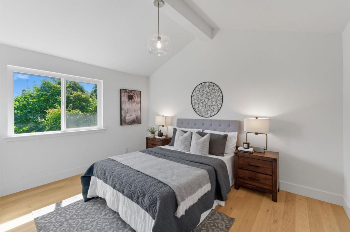Bedroom, Interior, Pendant Lights, Wood Texture Flooring