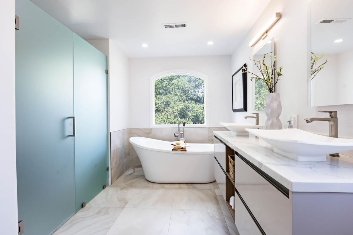 Bathroom, Dual Sink Vanities, Free Standing Baths, Glass Shower, Interior, Marble, Recessed Lighting
