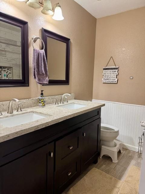 Bathroom, Dual Sink Vanities, Interior, Wood Texture Flooring