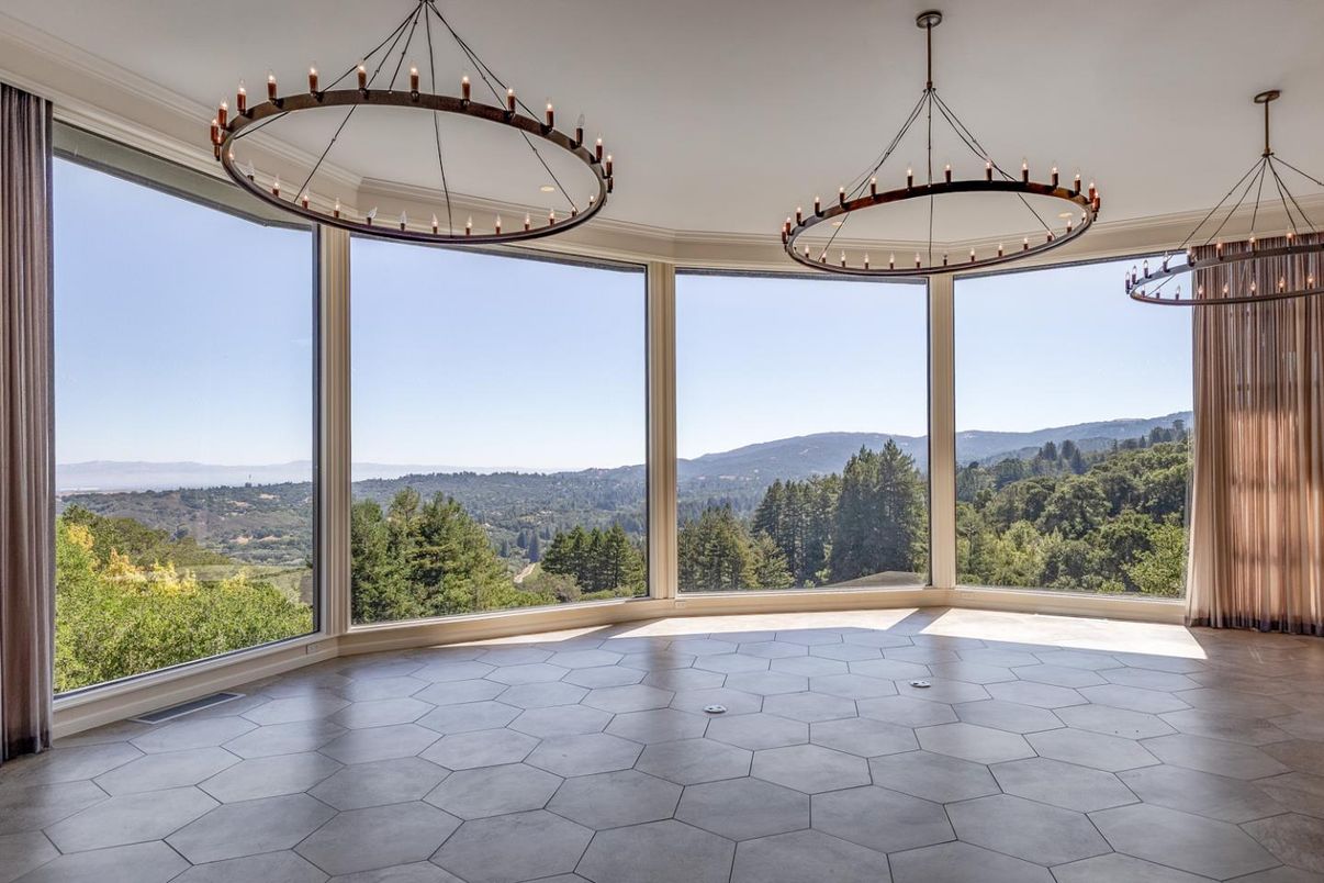 Chandelier, Empty room, Interior, Pendant Lights