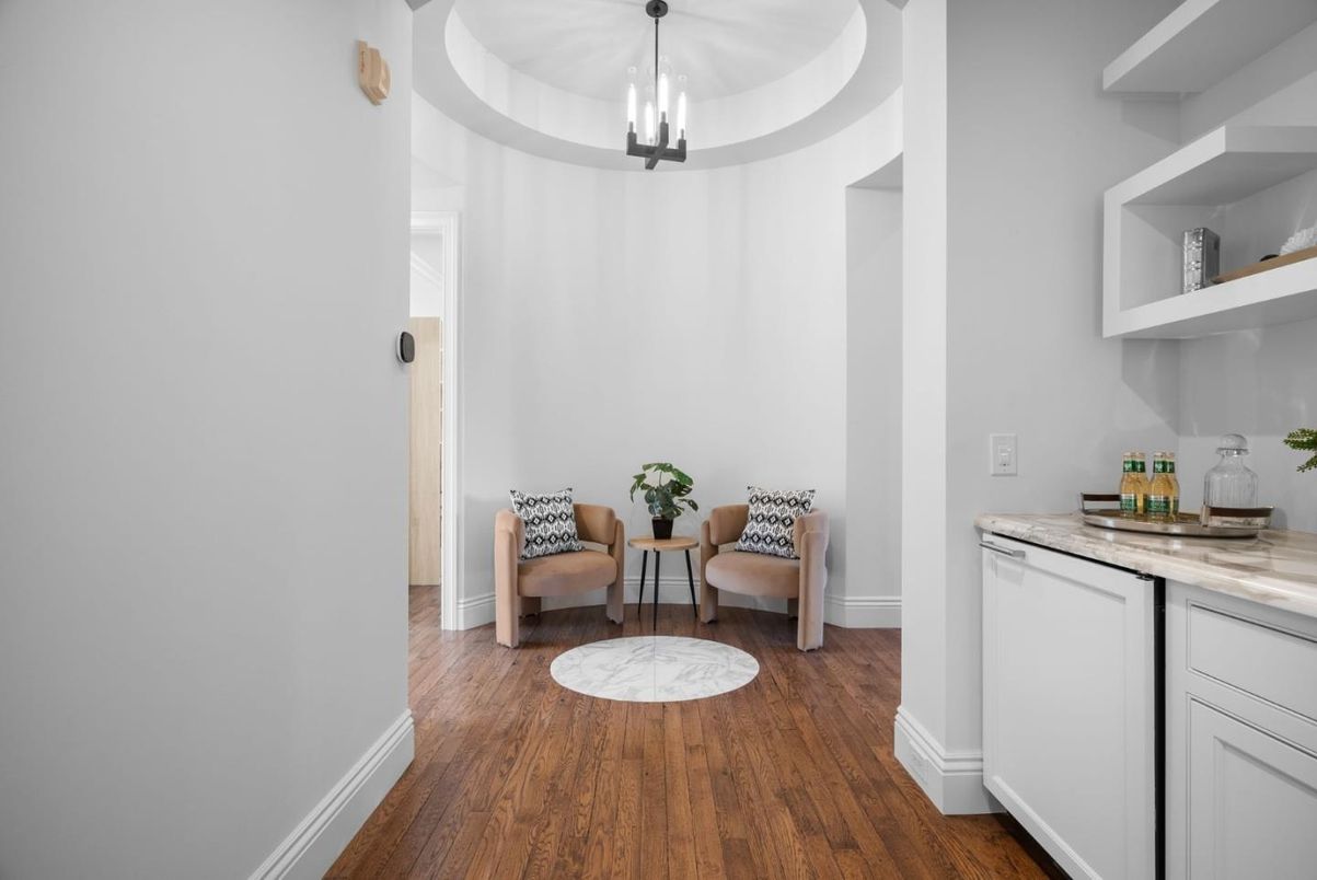 Interior, Pendant Lights, Wood Texture Flooring