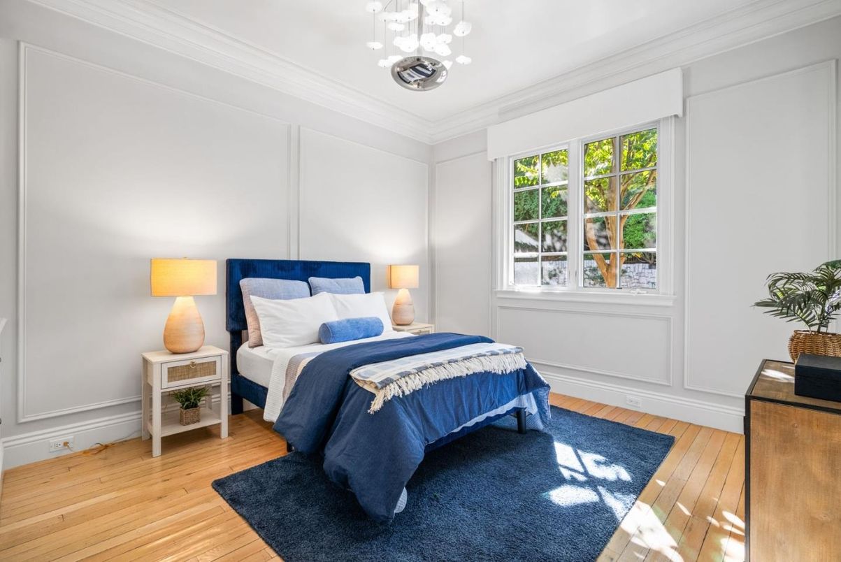 Bedroom, Interior, Pendant Lights, Wood Texture Flooring
