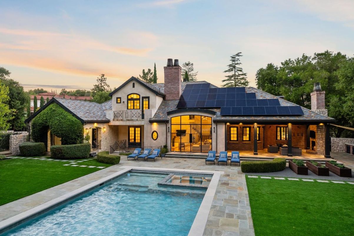 Backyard, Exterior, Pool, Solar Panels