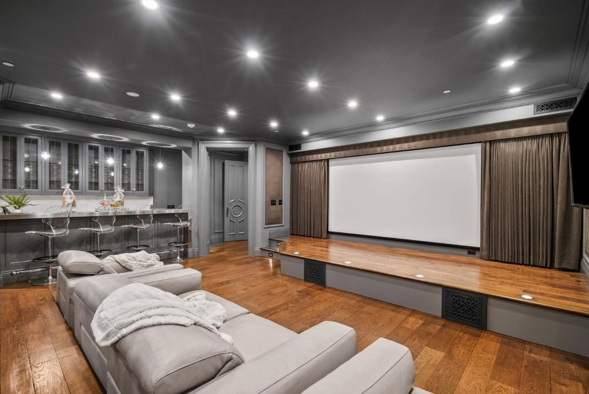 Interior, Projection Screen, Recessed Lighting, Theatre Room, Wood Texture Flooring
