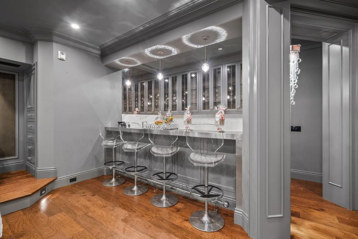 Interior, Pendant Lights, Recessed Lighting, Wood Texture Flooring