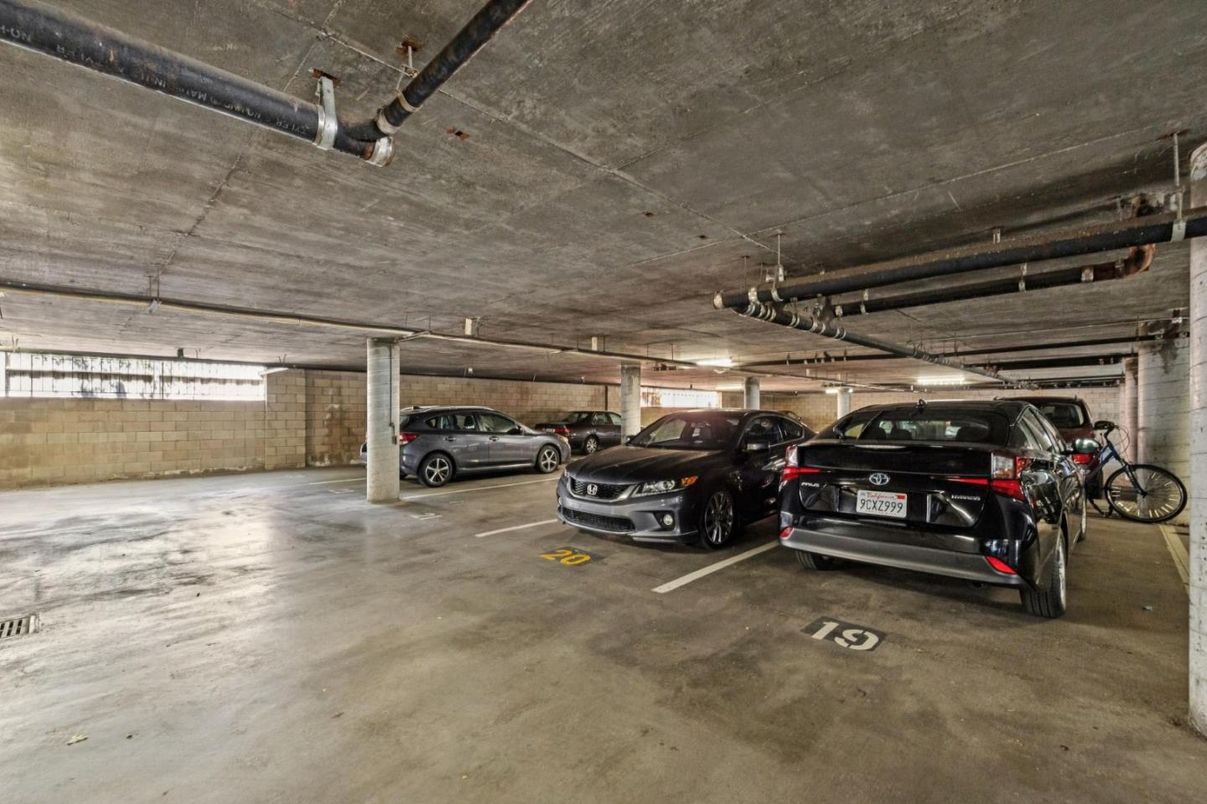 Garage, Interior