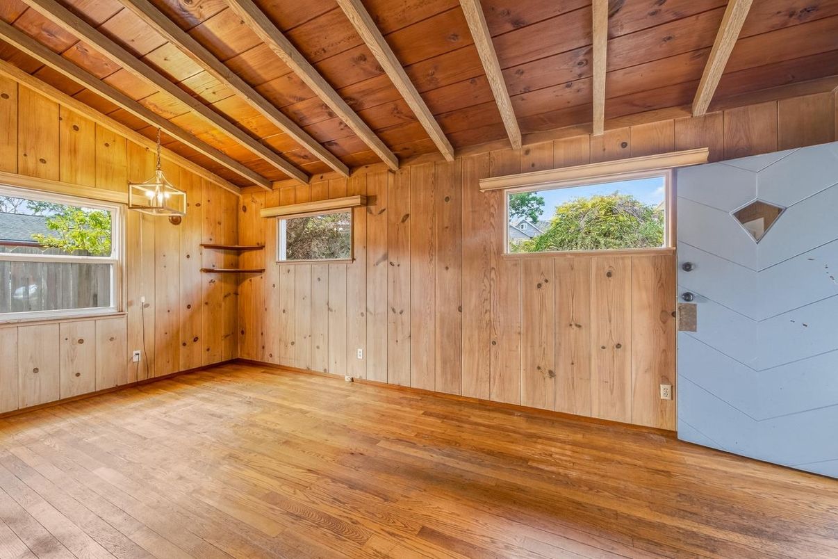Empty room, Interior, Pendant Lights, Wooden Beams, Wooden Ceilings, Wood Texture Flooring, Wooden Walls