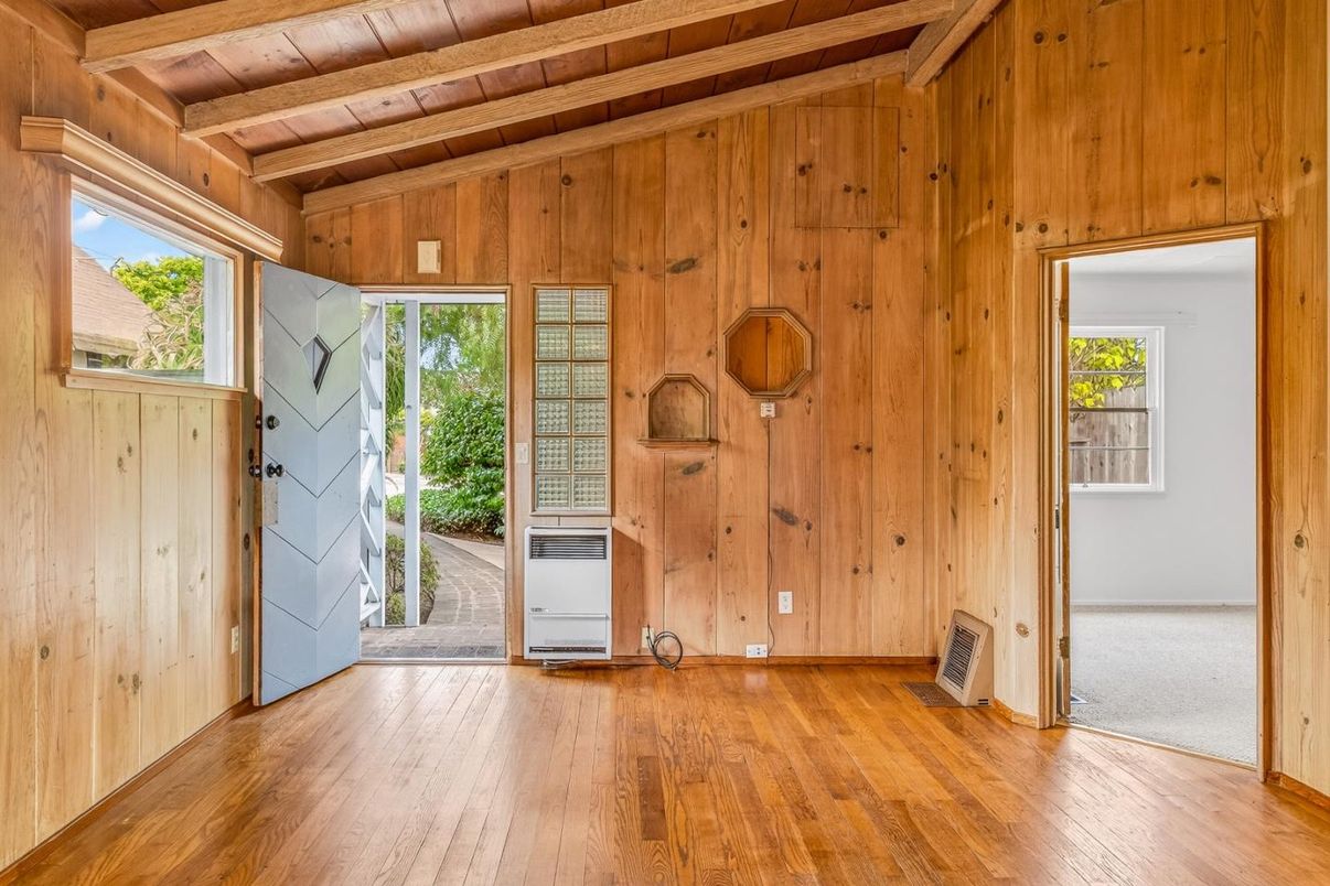 Empty room, Interior, Wooden Beams, Wooden Ceilings, Wood Texture Flooring, Wooden Walls