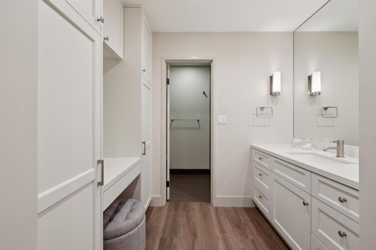 Bathroom, Dual Sink Vanities, Interior, Wood Texture Flooring
